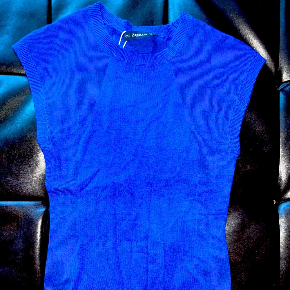 Zara cut off sleeve sweater